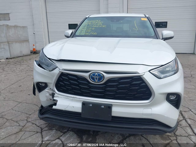 5TDBBRCH2NS560194 Toyota Highlander Hybrid Le