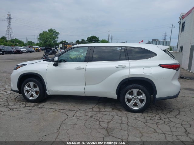 5TDBBRCH2NS560194 Toyota Highlander Hybrid Le