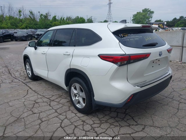 5TDBBRCH2NS560194 Toyota Highlander Hybrid Le