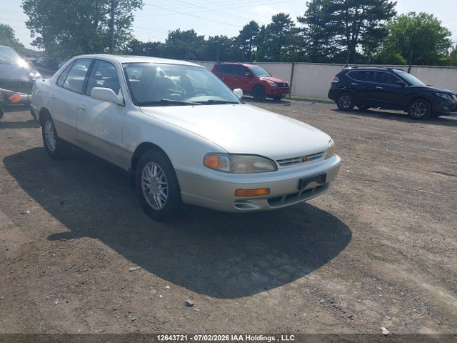 1996 Toyota Camry Le/xle/se მანქანა იყიდება აუქციონზე, vin: JT2BF12K8T0144520, აუქციონის ნომერი: 12643721