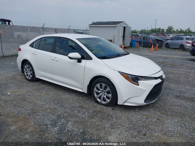 12643780 :رقم المزاد ، 5YFBPMBE7MP239156 vin ، 2021 Toyota Corolla Le مزاد بيع