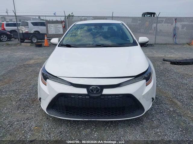 12643780 :رقم المزاد ، 5YFBPMBE7MP239156 vin ، 2021 Toyota Corolla Le مزاد بيع