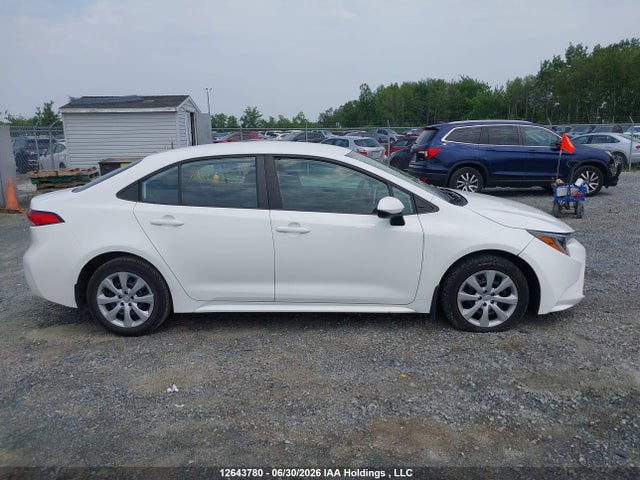 12643780 :رقم المزاد ، 5YFBPMBE7MP239156 vin ، 2021 Toyota Corolla Le مزاد بيع
