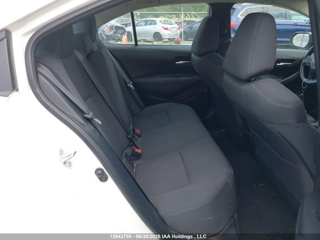 12643780 :رقم المزاد ، 5YFBPMBE7MP239156 vin ، 2021 Toyota Corolla Le مزاد بيع