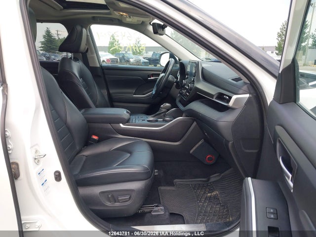 Toyota Highlander Xle 2021 5TDGZRBH8MS138982 Image 5