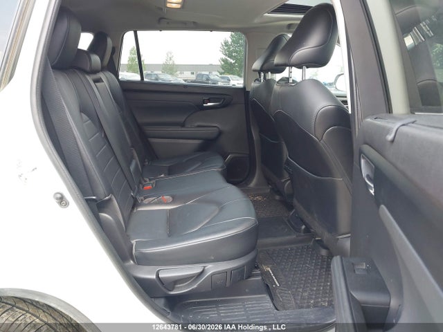 2021 Toyota Highlander Xle მანქანა იყიდება აუქციონზე, vin: 5TDGZRBH8MS138982, აუქციონის ნომერი: 12643781