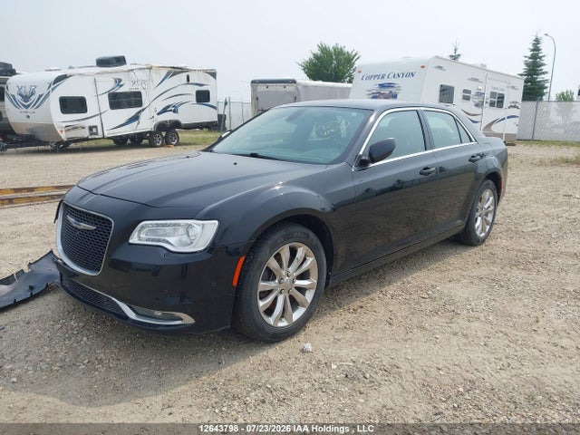Chrysler 300 Limited 2017 2C3CCARG4HH513029 Image 2