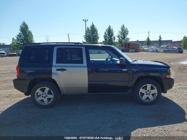12643854 :رقم المزاد ، 1J4NF2GB8AD517882 vin ، 2010 Jeep Patriot Sport مزاد بيع