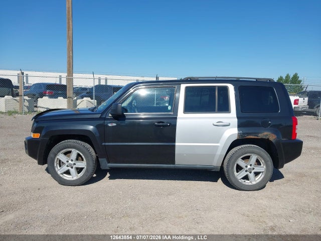 12643854 :رقم المزاد ، 1J4NF2GB8AD517882 vin ، 2010 Jeep Patriot Sport مزاد بيع