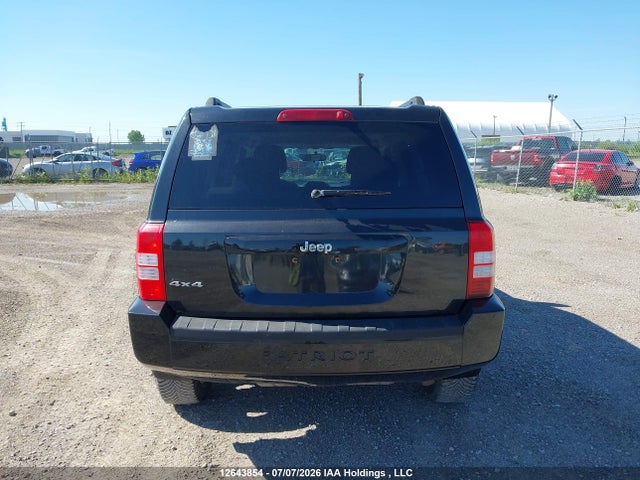 12643854 :رقم المزاد ، 1J4NF2GB8AD517882 vin ، 2010 Jeep Patriot Sport مزاد بيع
