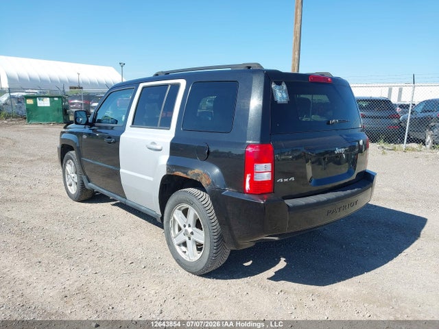 12643854 :رقم المزاد ، 1J4NF2GB8AD517882 vin ، 2010 Jeep Patriot Sport مزاد بيع