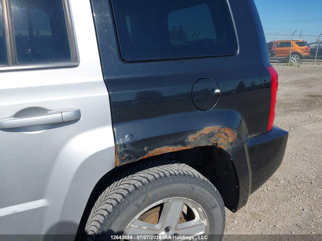 12643854 :رقم المزاد ، 1J4NF2GB8AD517882 vin ، 2010 Jeep Patriot Sport مزاد بيع