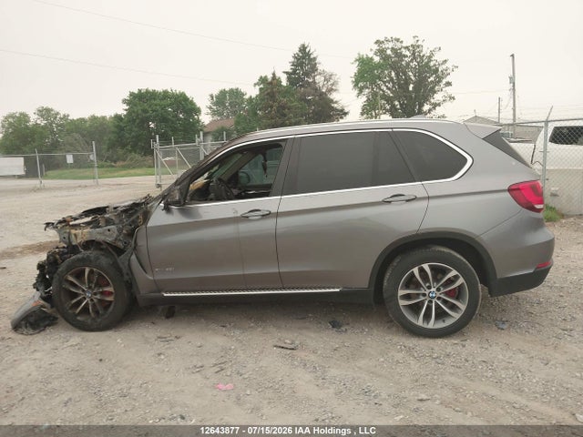 12643877 :رقم المزاد ، 5UXKR0C55F0K56051 vin ، 2015 Bmw X5 Xdrive35i مزاد بيع