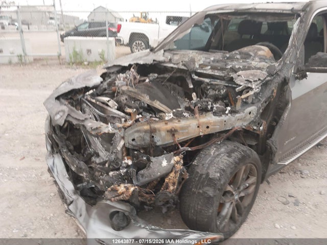 12643877 :رقم المزاد ، 5UXKR0C55F0K56051 vin ، 2015 Bmw X5 Xdrive35i مزاد بيع
