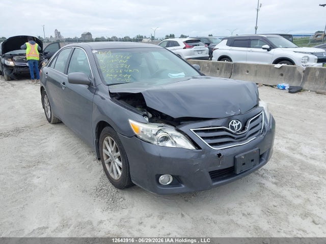 2011 Toyota Camry Se/le/xle მანქანა იყიდება აუქციონზე, vin: 4T1BF3EK0BU183331, აუქციონის ნომერი: 12643916