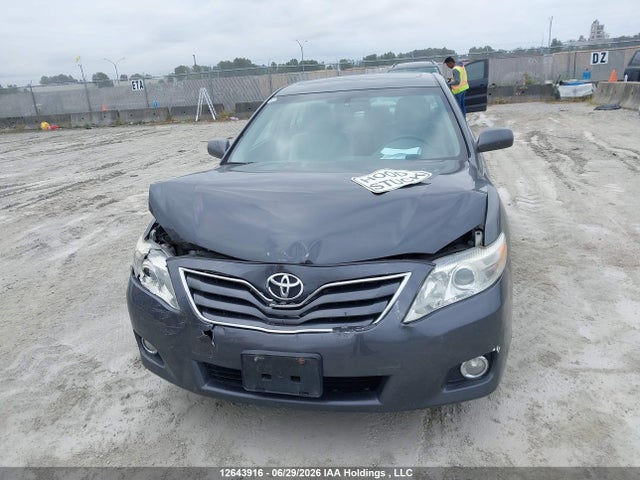 2011 Toyota Camry Se/le/xle მანქანა იყიდება აუქციონზე, vin: 4T1BF3EK0BU183331, აუქციონის ნომერი: 12643916