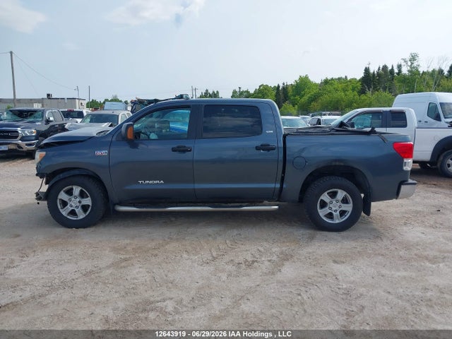 Продажа на аукционе авто 2010 Toyota Tundra Crewmax Sr5, vin: 5TFDY5F19AX155176, номер лота: 12643919