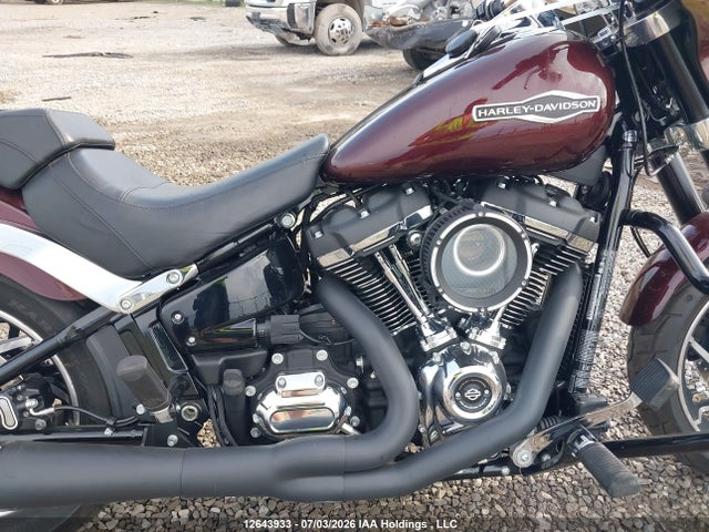 12643933 :رقم المزاد ، 5HD1YMJBXJC044521 vin ، 2018 Harley-davidson Flsb Sport Glide مزاد بيع