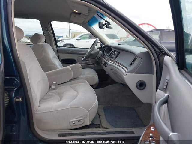 Продажа на аукционе авто 1997 Lincoln Town Car Signature, vin: 1LNLM82W0VY642286, номер лота: 12643944