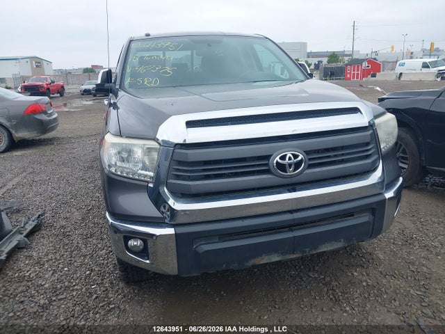 Продажа на аукционе авто 2015 Toyota Tundra Sr 5.7l V8, vin: 5TFUY5F19FX467375, номер лота: 12643951