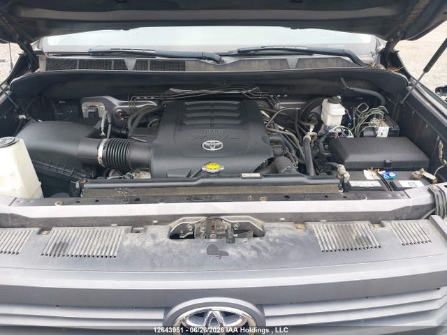 Продажа на аукционе авто 2015 Toyota Tundra Sr 5.7l V8, vin: 5TFUY5F19FX467375, номер лота: 12643951