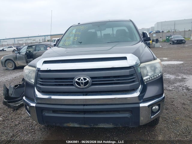 Продажа на аукционе авто 2015 Toyota Tundra Sr 5.7l V8, vin: 5TFUY5F19FX467375, номер лота: 12643951