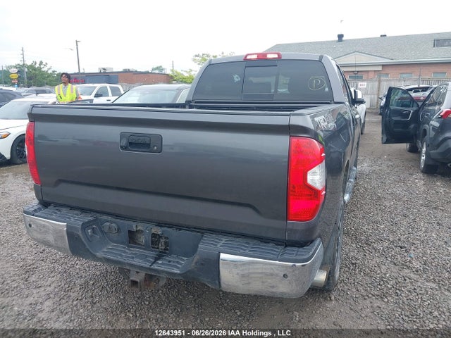 Продажа на аукционе авто 2015 Toyota Tundra Sr 5.7l V8, vin: 5TFUY5F19FX467375, номер лота: 12643951