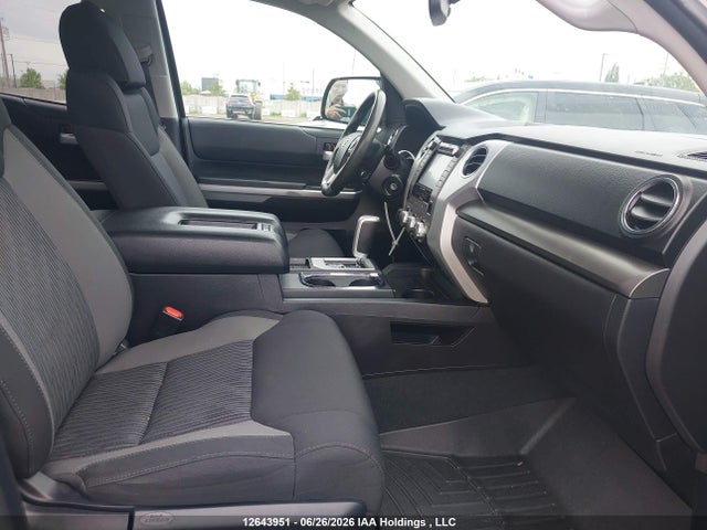 Продажа на аукционе авто 2015 Toyota Tundra Sr 5.7l V8, vin: 5TFUY5F19FX467375, номер лота: 12643951