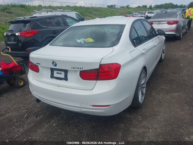 Aukcja sprzedaży 2013 Bmw 320i Xdrive, vin: WBA3C3C58DF146725, numer aukcji: 12643966