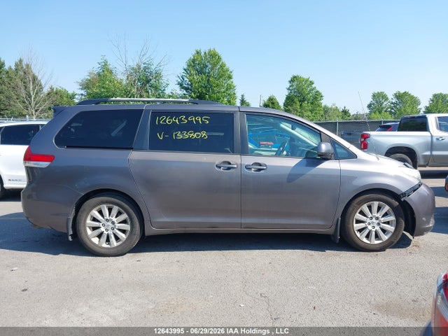 Aukcja sprzedaży 2011 Toyota Sienna Xle/limited, vin: 5TDYK3DC5BS133808, numer aukcji: 12643995