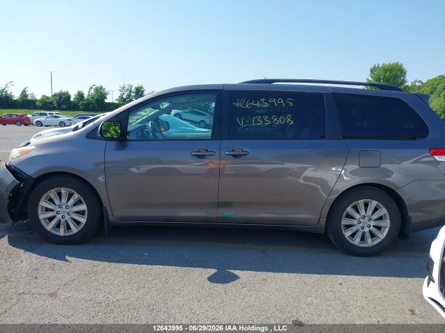 Aukcja sprzedaży 2011 Toyota Sienna Xle/limited, vin: 5TDYK3DC5BS133808, numer aukcji: 12643995
