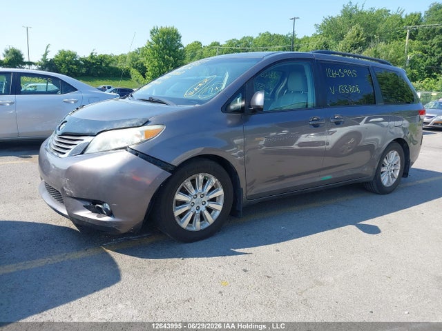 Aukcja sprzedaży 2011 Toyota Sienna Xle/limited, vin: 5TDYK3DC5BS133808, numer aukcji: 12643995