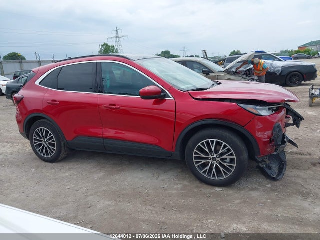 Ford Escape Phev 2025 1FMCU0E11SUA38623 Image 13
