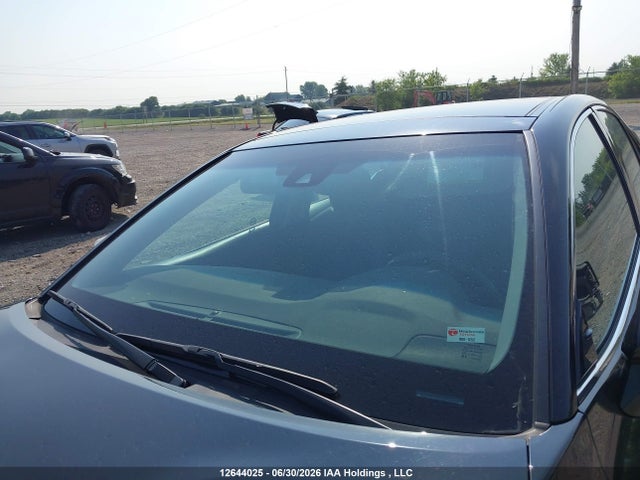 12644025 :رقم المزاد ، 4T1B61HKXJU092498 vin ، 2018 Toyota Camry مزاد بيع