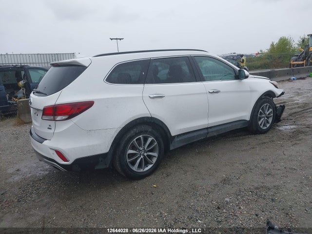 12644028 :رقم المزاد ، KM8SNDHF2JU285607 vin ، 2018 Hyundai Santa Fe Se/limited مزاد بيع