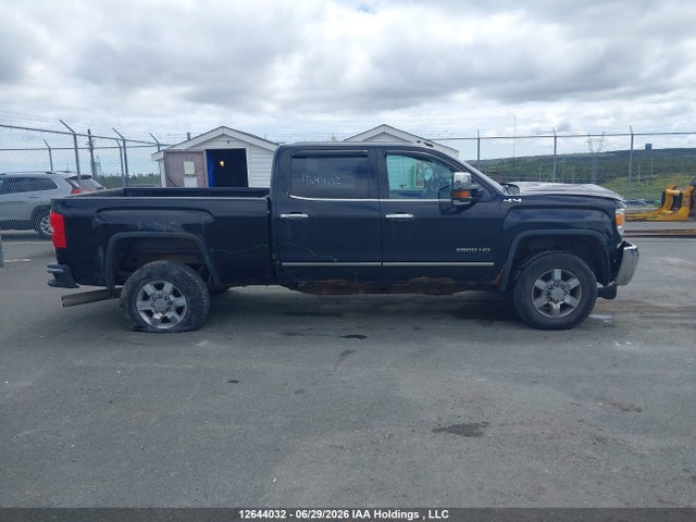 1GT12ZE86FF571290 GMC Sierra 2500hd Slt