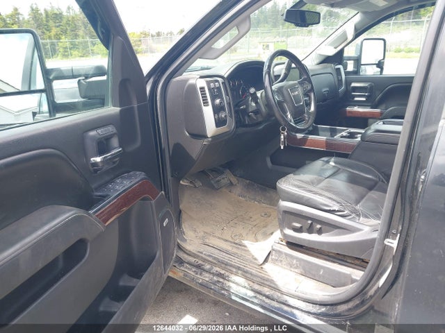 1GT12ZE86FF571290 GMC Sierra 2500hd Slt