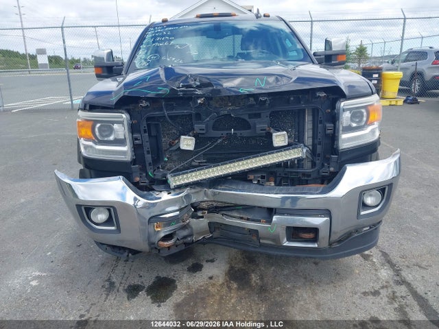 Продаж на аукціоні авто 2015 Gmc Sierra 2500hd Slt, vin: 1GT12ZE86FF571290, номер лоту: 12644032