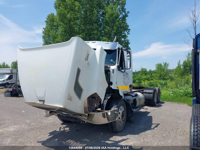 Volvo Vn L 2015 4V4NC9KL8FN183463 Image 2