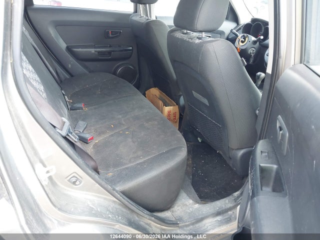 12644090 :رقم المزاد ، KNDJT2A22A7073368 vin ، 2010 Kia Soul +/!/sport مزاد بيع