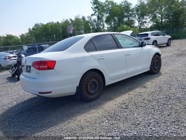 2015 Volkswagen Jetta 1.8 Tsi Comfortline/1.8 Tsi Trendline+ მანქანა იყიდება აუქციონზე, vin: 3VWB07AJ1FM412648, აუქციონის ნომერი: 12644105