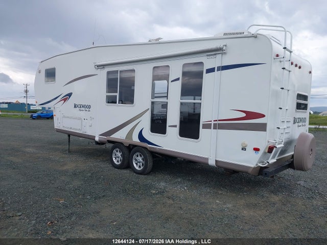 12644124 :رقم المزاد ، 4X4FRLD2X81821734 vin ، 2008 Rockwood Ultralight مزاد بيع