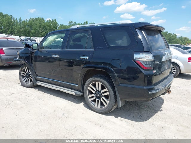 Toyota 4RUNNER SR5 2018 JTEBU5JR5J5497263 Image 3