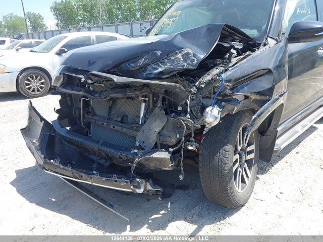 Toyota 4RUNNER SR5 2018 JTEBU5JR5J5497263 Image 6