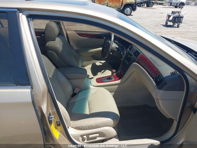Продажа на аукционе авто 2002 Lexus Es 300, vin: JTHBF30G420044588, номер лота: 12644150