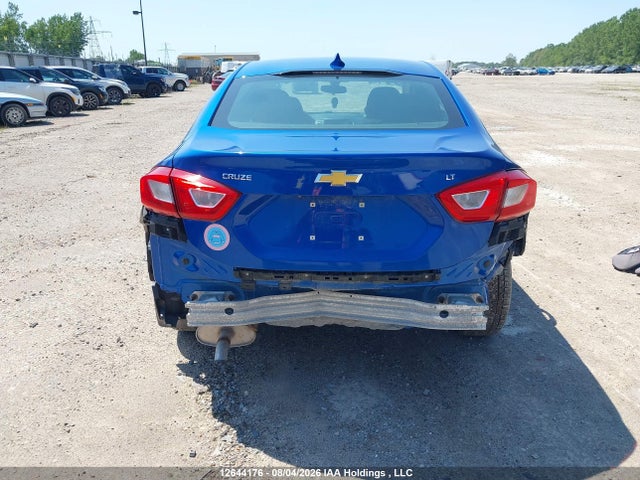1G1BE5SM4J7113880 Chevrolet Cruze Lt Auto