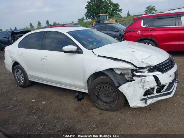 12644191 :رقم المزاد ، 3VWD07AJ7FM226962 vin ، 2015 Volkswagen Jetta 1.8 Tsi Comfortline/1.8 Tsi Trendline+ مزاد بيع