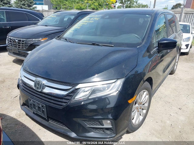 Honda Odyssey 2018 5FNRL6H28JB501499 Image 2
