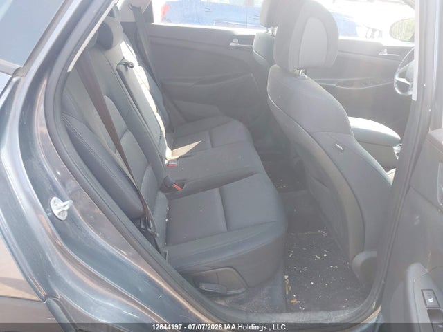 KM8J3CA45JU646588 Hyundai Tucson Premium 2.0l