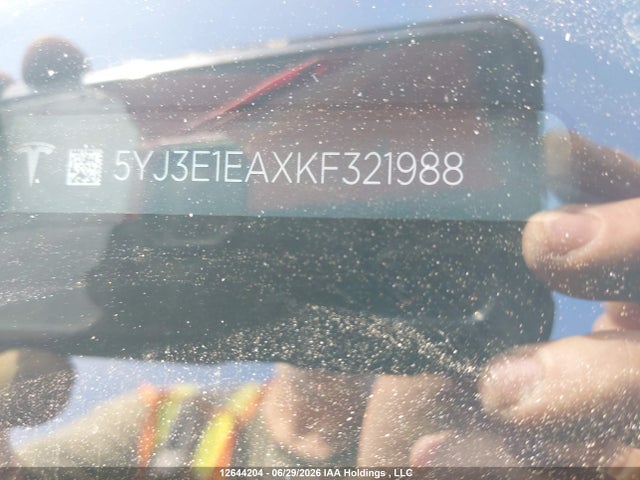 Продажа на аукционе авто 2019 Tesla Model 3 Long Range/mid Range/standard Range/standard Range Plus, vin: 5YJ3E1EAXKF321988, номер лота: 12644204